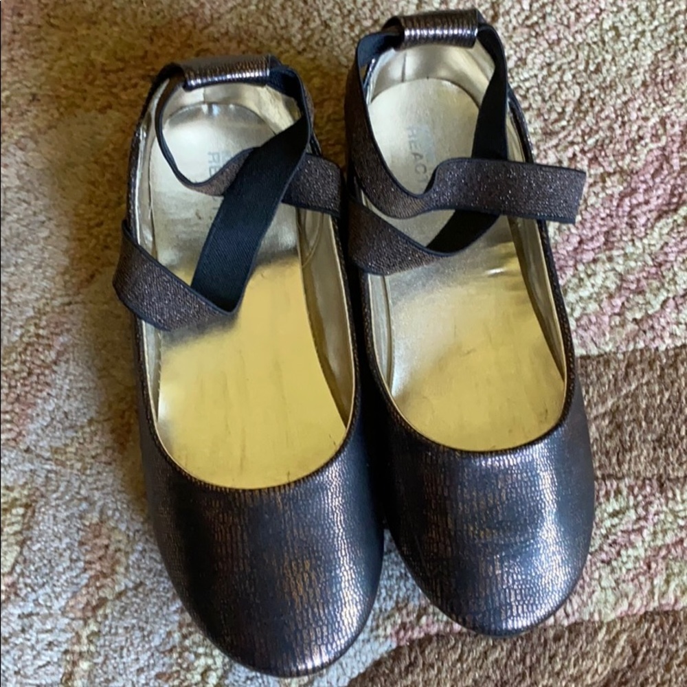Kenneth Cole Reaction Girls Bronze Ballet Flats